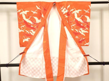 平和屋着物[]お宮参り　女の子　祝着　産着　初着　のしめ　駒刺繍　群れ鶴　金彩　逸品　DAAY3429ma