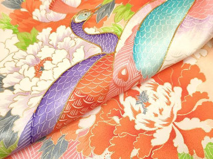 平和屋着物[]お宮参り　女の子　祝着　産着　初着　のしめ　駒刺繍　孔雀牡丹花文　金彩　逸品　DAAY3431ma