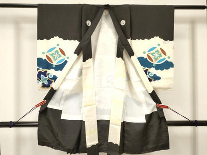 平和屋着物[]お宮参り　男の子　祝着　産着　初着　のしめ　刺繍　鷹　鷲　鼓花文　金彩　逸品　DAAY3438ma