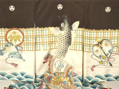 平和屋着物[]お宮参り　男の子　祝着　産着　初着　のしめ　刺繍　鯉　鶴　宝船　金彩　逸品　DAAY3444ma