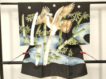 平和屋着物[]お宮参り　男の子　祝着　産着　初着　のしめ　駒刺繍　鷹　鷲　流水笹竹文　金彩　逸品　DAAY3446ma