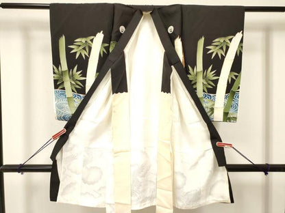平和屋着物[]お宮参り　男の子　祝着　産着　初着　のしめ　駒刺繍　鷹　鷲　流水笹竹文　金彩　逸品　DAAY3446ma