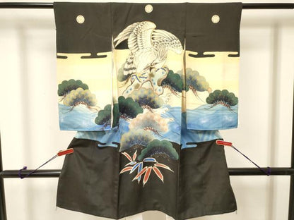 平和屋着物[]お宮参り　男の子　祝着　産着　初着　のしめ　駒刺繍　鷹　鷲　笹松文　暈し染め　金彩　逸品　DAAY3447ma