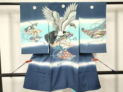 平和屋着物[]お宮参り　男の子　祝着　産着　初着　のしめ　鷹　鷲　絵巻笹花文　暈し染め　逸品　DAAY3453ma