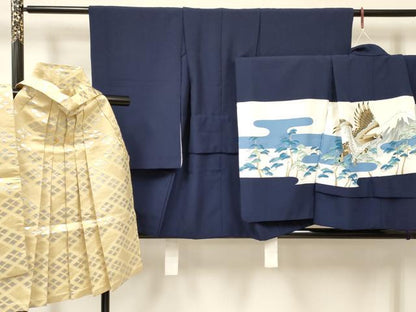平和屋着物[]七五三　男の子　祝着・羽織・行灯袴セット　鷹　鷲　風景松文　金彩　DAAY3463ma