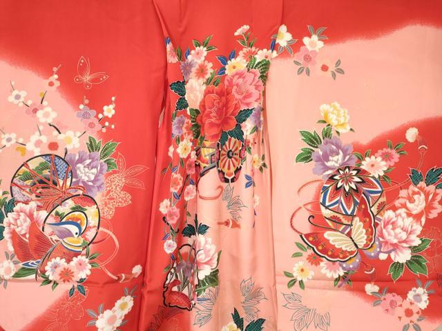 平和屋着物[]七五三　女の子　３歳　祝着　三つ身　長襦袢(袷・半衿刺繍)セット　雪輪舞蝶花車文　暈し染め　金彩　逸品　DAAY3468ma