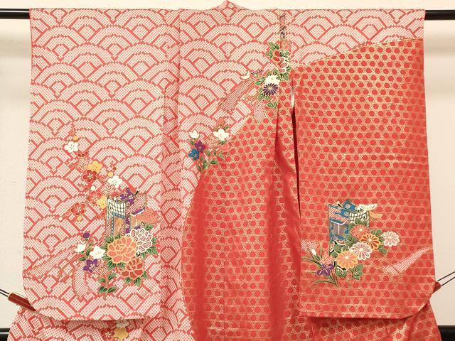 平和屋着物[]七五三　女の子　７歳　祝着　四つ身　襦袢(無双仕立て・半衿刺繍)セット　駒刺繍　御所車花文　金彩　逸品　DAAY3478ma