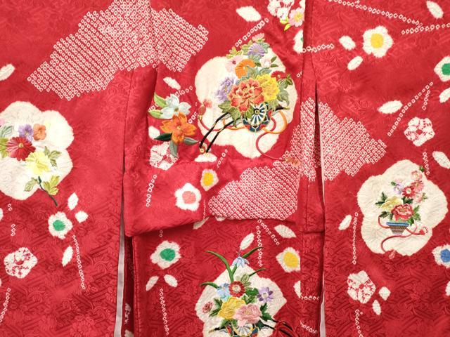 平和屋着物[]七五三　女の子　３歳　祝着　三つ身　刺繍　絞り　花車文　金糸　逸品　DAAY3492ma