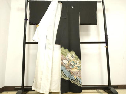 平和屋着物■豪華黒留袖　駒刺繍　樹林枝梅松文　金彩　正絹　逸品　DAAY4823qa