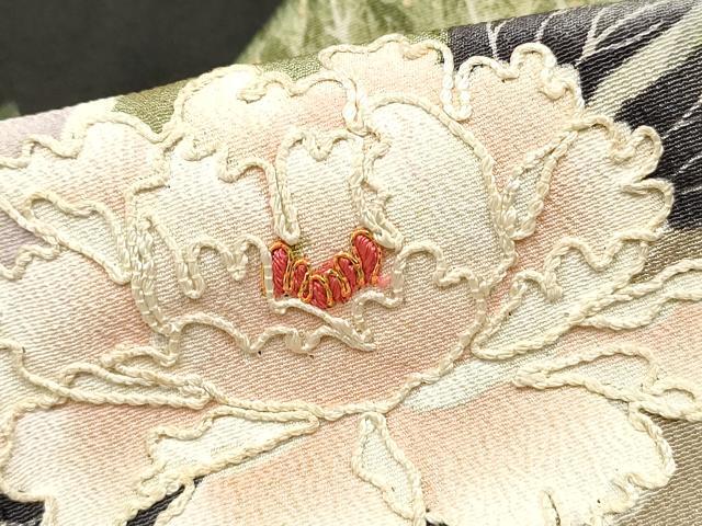 平和屋着物■豪華黒留袖　駒刺繍　樹林枝梅松文　金彩　正絹　逸品　DAAY4823qa