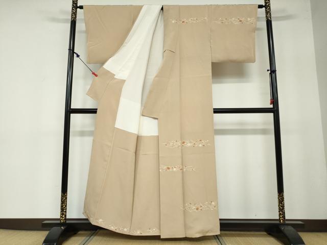 平和屋着物●訪問着　敷松葉草花文　金彩　正絹　逸品　DAAY5142ud