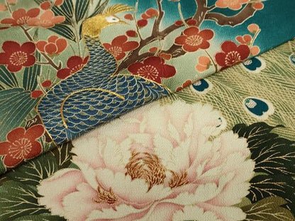 平和屋着物●豪華振袖 駒刺繍 孔雀草花文 暈し染め 金彩 正絹 逸品 DAAY5183ud