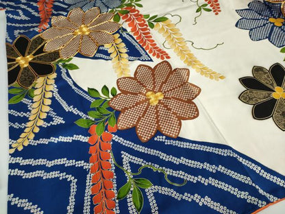 平和屋着物●豪華振袖 駒刺繍 鹿の子舞花文 金彩 正絹 逸品 DAAY5199ud