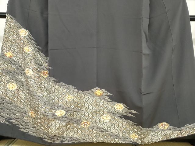 平和屋着物●豪華黒留袖　吉祥草花文　金彩　正絹　逸品　DAAY5200ud