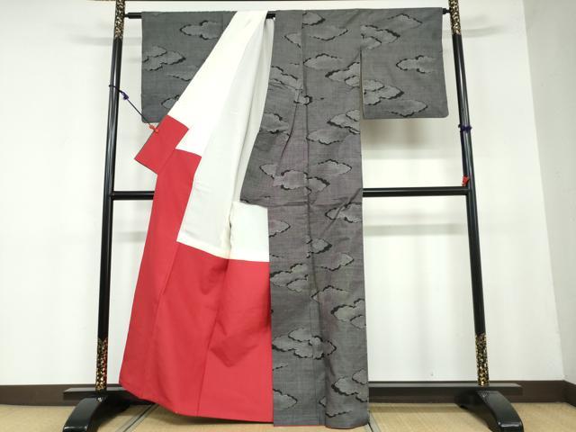 平和屋着物●本場大島紬 7マルキ 雲霞文 正絹 逸品 DAAY5235ud