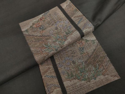平和屋着物●本場大島紬 9マルキ 地空き 色紙風景草花文 正絹 逸品 DAAY5403ud
