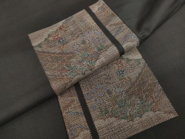平和屋着物●本場大島紬 9マルキ 地空き 色紙風景草花文 正絹 逸品 DAAY5403ud