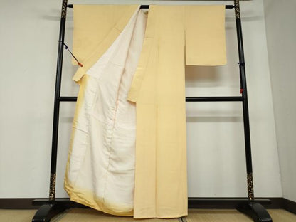 平和屋着物●上質な色無地　舞花地紋　萱草色　正絹　逸品　DAAY5415ud