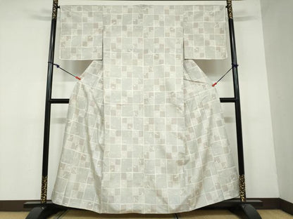 平和屋着物●本場大島紬 白大島 120亀甲 格子枝葉文 正絹 逸品 DAAY5593ud