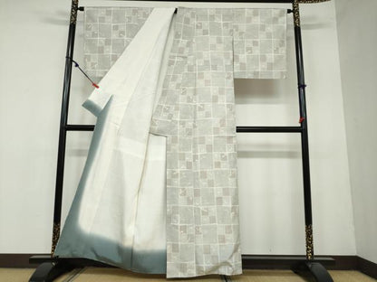 平和屋着物●本場大島紬 白大島 120亀甲 格子枝葉文 正絹 逸品 DAAY5593ud