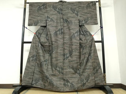 平和屋着物●本場大島紬　9マルキ　樹林風景文　正絹　逸品　DAAY5606ud