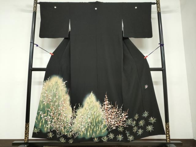 平和屋着物●豪華黒留袖 友禅 作家物 枝梅松文 暈し染め 正絹 逸品 DAAY5619ud