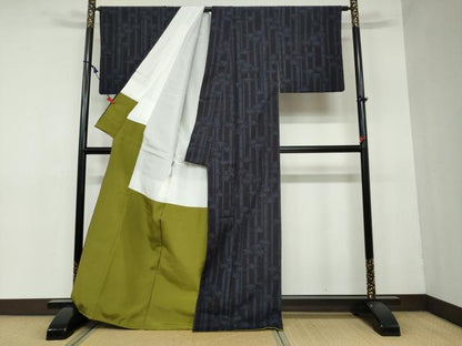 平和屋着物●結城紬　80亀甲　笹竹文　正絹　逸品　DAAY5743ud