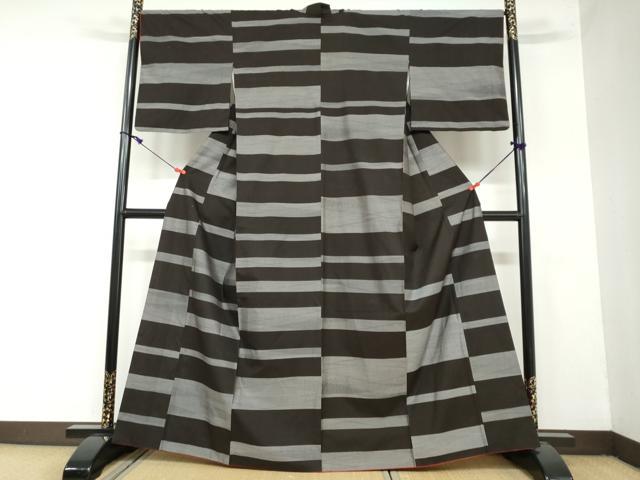平和屋着物●本場大島紬 横段霞文 正絹 逸品 DAAY5795ud
