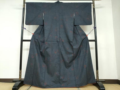 平和屋着物●本場大島紬　7マルキ　唐草文　正絹　逸品　DAAY5821ud