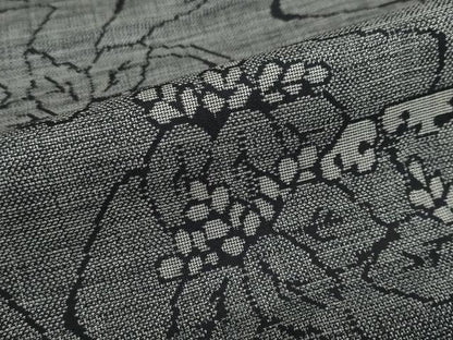平和屋着物●本場大島紬　9マルキ　草花文　正絹　逸品　DAAY5827ud
