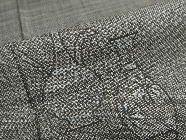 平和屋着物●本場大島紬　9マルキ　陶器草花文　正絹　逸品　DAAY5852ud