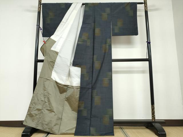 平和屋着物●本場大島紬 色紙重ね文 正絹 逸品 DAAY5912ud