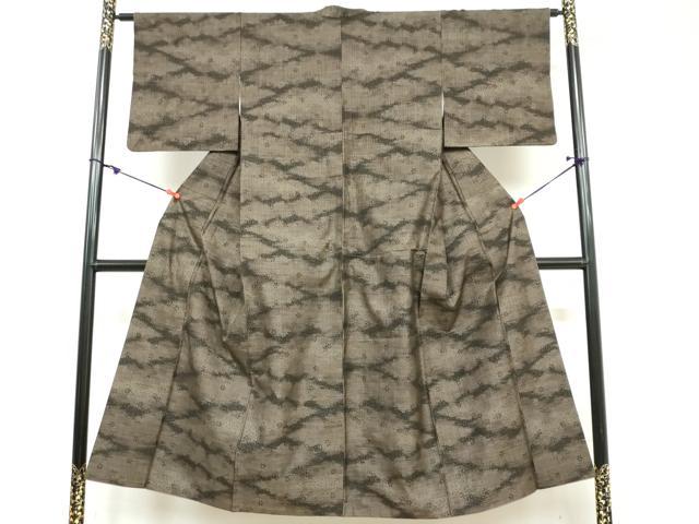 平和屋着物●本場大島紬 9マルキ 舞花文 正絹 逸品 DAAY5923ud