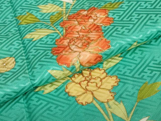 花柄訪問着 クリーム色　枝橘文　金彩　駒刺繍　しつけ糸付未使用品　正絹　七五三 平和屋着物○訪問着 駒刺繍 枝花文 金彩 そごう百貨店扱い 正絹