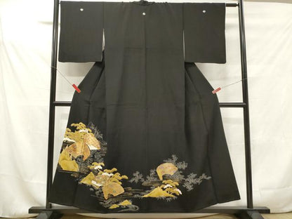 平和屋着物■豪華黒留袖　駒刺繍　地紙重ね　風景花松文　金彩　正絹　逸品　DAAY6506ea