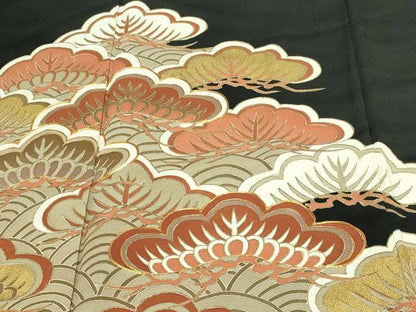 平和屋着物■豪華黒留袖 駒刺繍 青海波松文 金彩 正絹 逸品 DAAY7547sf