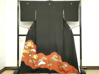 平和屋着物■豪華黒留袖　駒刺繍　松　暈し染め　金銀彩　正絹　逸品　DAAY8685cd
