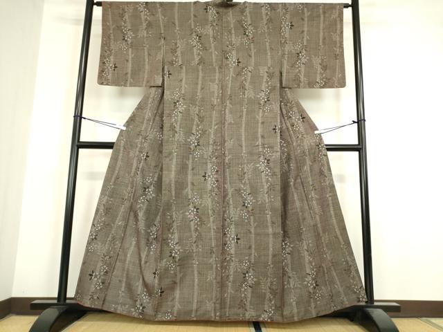 平和屋着物●本場大島紬 7マルキ 舞花文 正絹 逸品 DAAY9224az