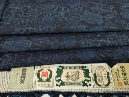平和屋着物●結城紬 草花文 証紙付き やまと金ラベル 正絹 逸品 未使用 DAAY9350az