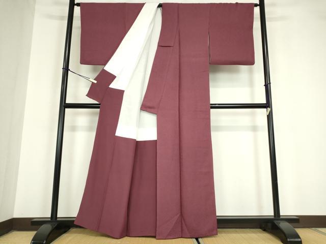 平和屋着物●上質な色無地　紋意匠　暗紅色　正絹　逸品　DAAY9633az