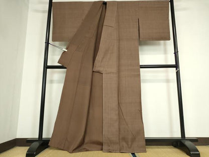 平和屋着物●上質な紬  　煤竹色　正絹　逸品　未使用　DAAY9942az