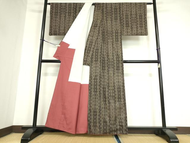 平和屋着物●本場大島紬　7マルキ　麻の葉文様　正絹　逸品　CABA4404vp 平和屋着物○本場大島紬 7マルキ 麻の葉間道 正絹 逸品 DAAY9944az