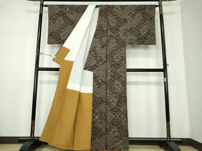 平和屋着物●本場大島紬　7マルキ　草花文　正絹　逸品　DAAZ0017ps