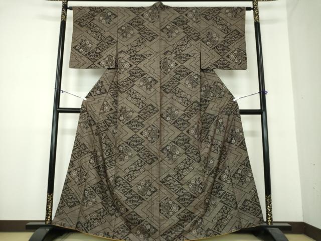 平和屋着物●本場大島紬　7マルキ　草花文　正絹　逸品　DAAZ0017ps