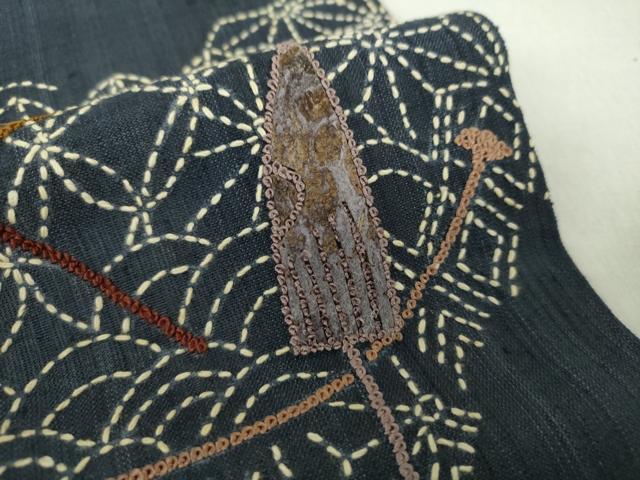 平和屋着物▽中国三大刺繍 相良刺繍 九寸名古屋帯 スリーシーズン帯 春夏秋 紬地 刺し子 総刺繍 和紙 番傘 正絹 逸品 未使用 DAAZ0301ps