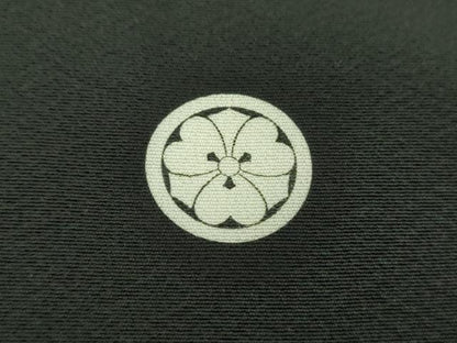 平和屋着物●豪華黒留袖　駒刺繍　立波鶴の丸　金彩　正絹　逸品　DAAZ0489ps
