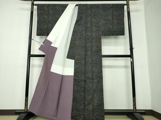 平和屋着物●本場大島紬 7マルキ 草葉文 正絹 逸品 DAAZ0498ps