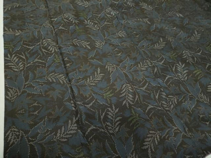 平和屋着物●本場大島紬 7マルキ 草葉文 正絹 逸品 DAAZ0498ps