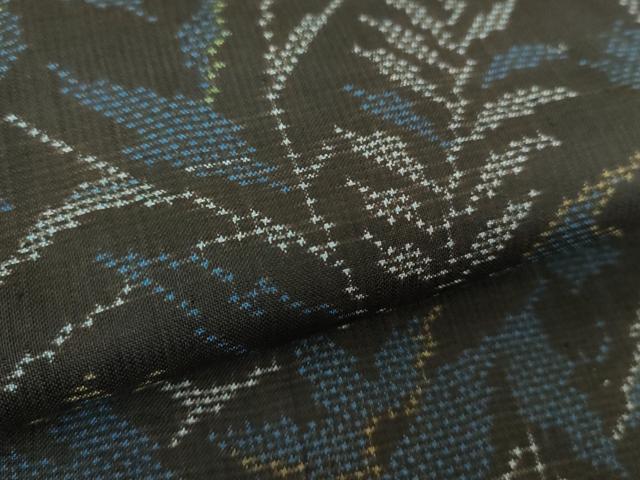 平和屋着物●本場大島紬 7マルキ 草葉文 正絹 逸品 DAAZ0498ps