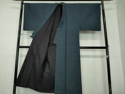 平和屋着物●男性　本場大島紬　アンサンブル　長羽織　亀甲柄　反端付き　正絹　逸品　DAAZ0517ps